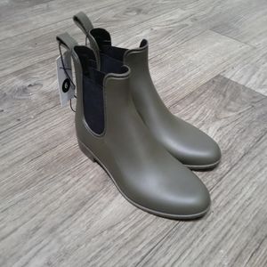 Chelsea Boots